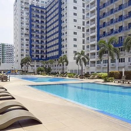 Re Staycations Pasay Bagian luar foto