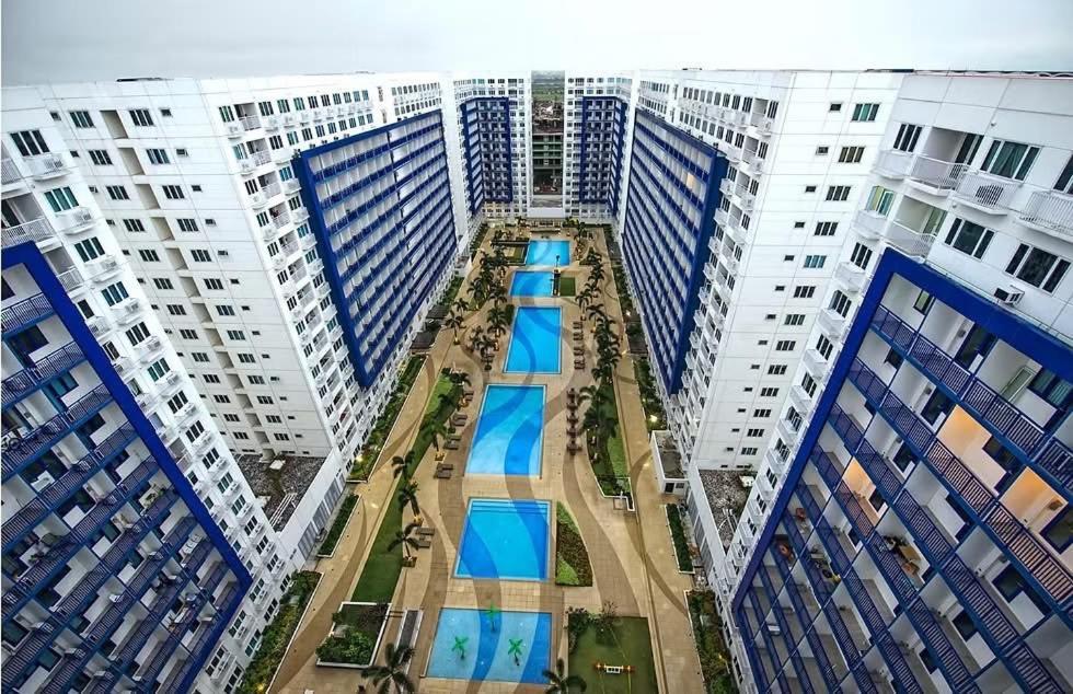 Re Staycations Pasay Bagian luar foto
