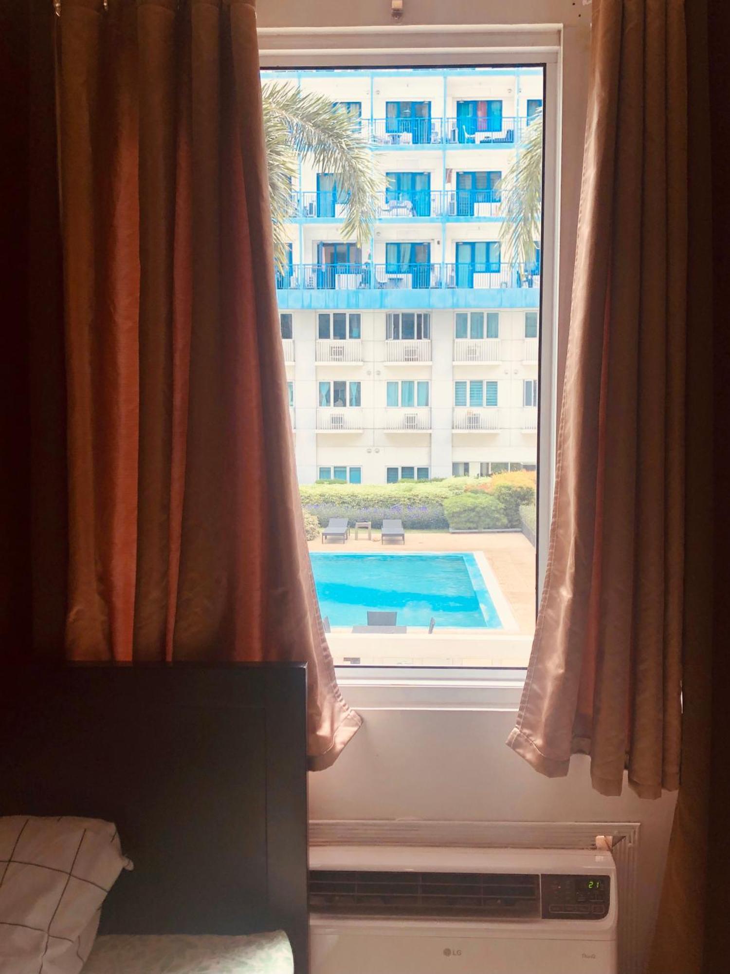 Re Staycations Pasay Bagian luar foto