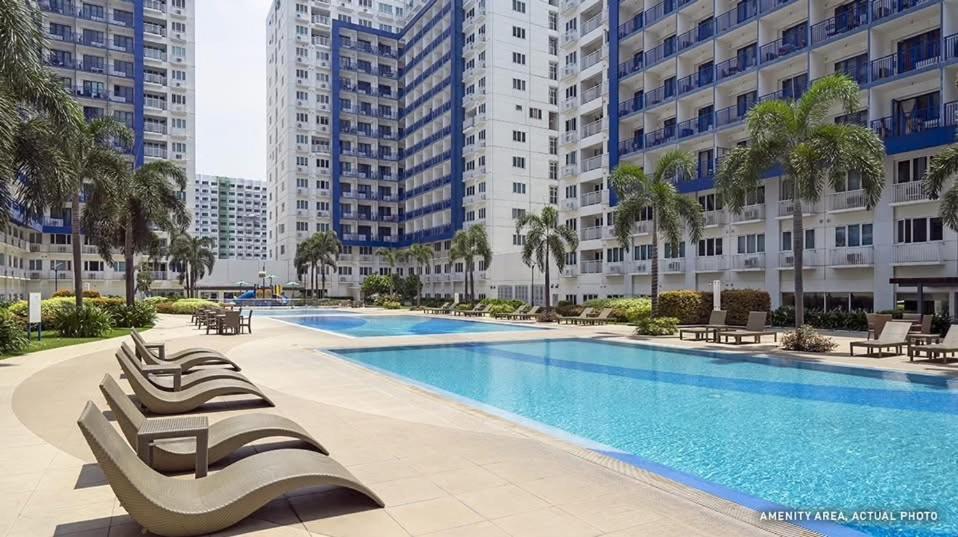 Re Staycations Pasay Bagian luar foto
